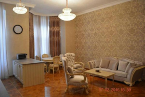 Classical apartment in heart of Baku